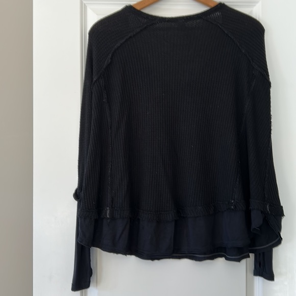 DONATING SOON! Free People Black "Laguna" Oversize Thermal w Thumbholes - Picture 10 of 15